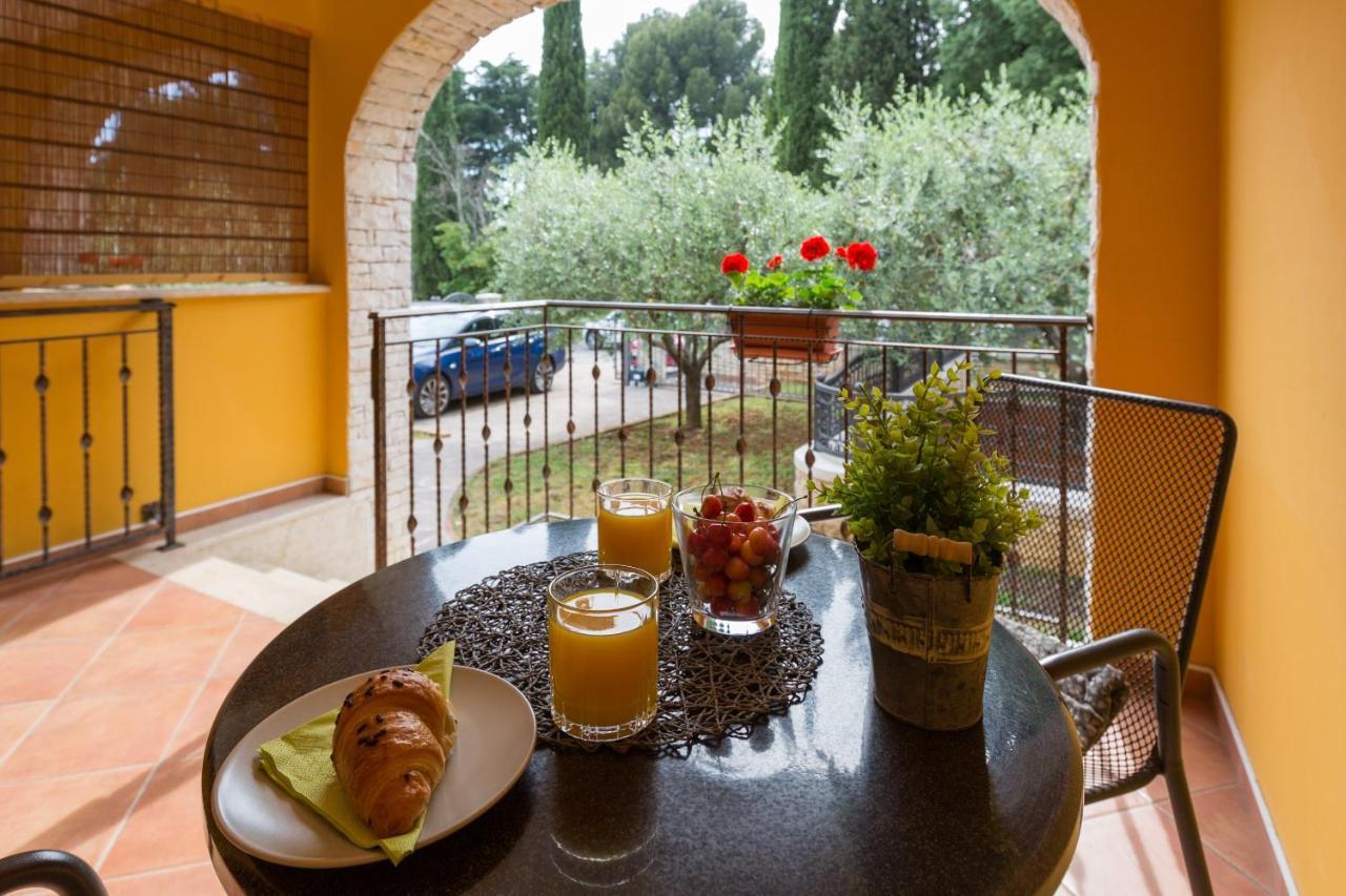 Studio Apartments Pinia-Marina Poreč Eksteriør billede