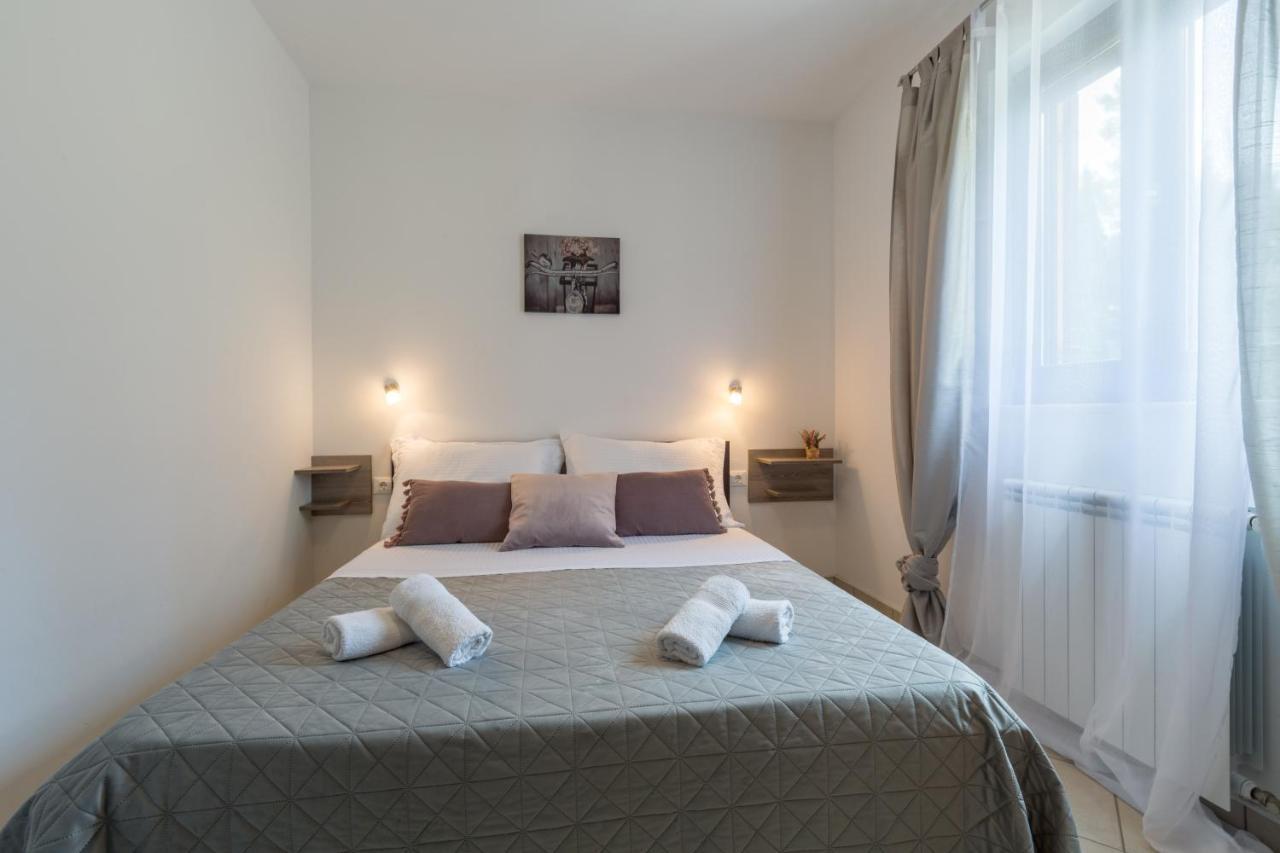 Studio Apartments Pinia-Marina Poreč Eksteriør billede