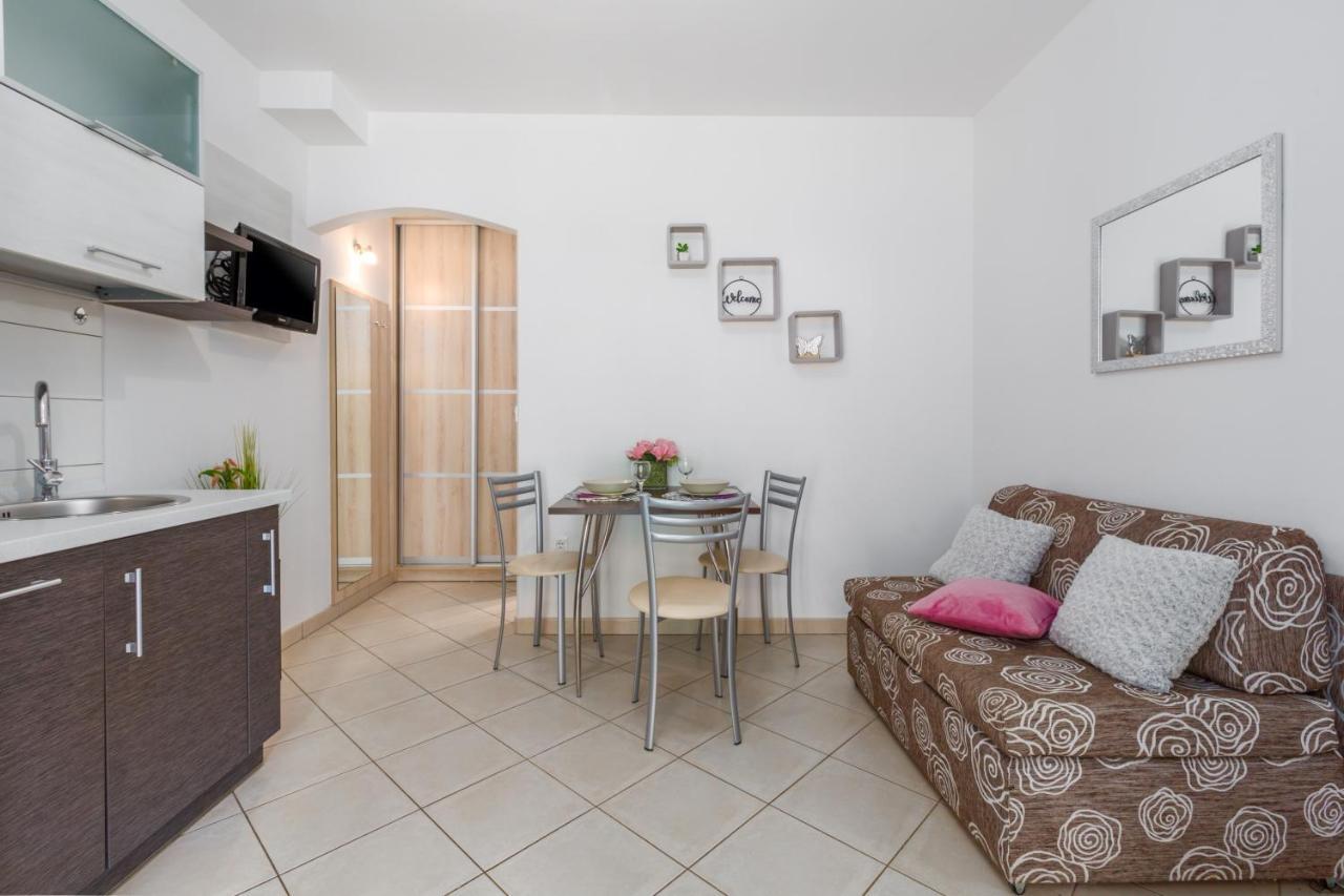 Studio Apartments Pinia-Marina Poreč Eksteriør billede
