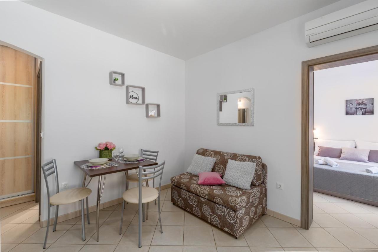 Studio Apartments Pinia-Marina Poreč Eksteriør billede